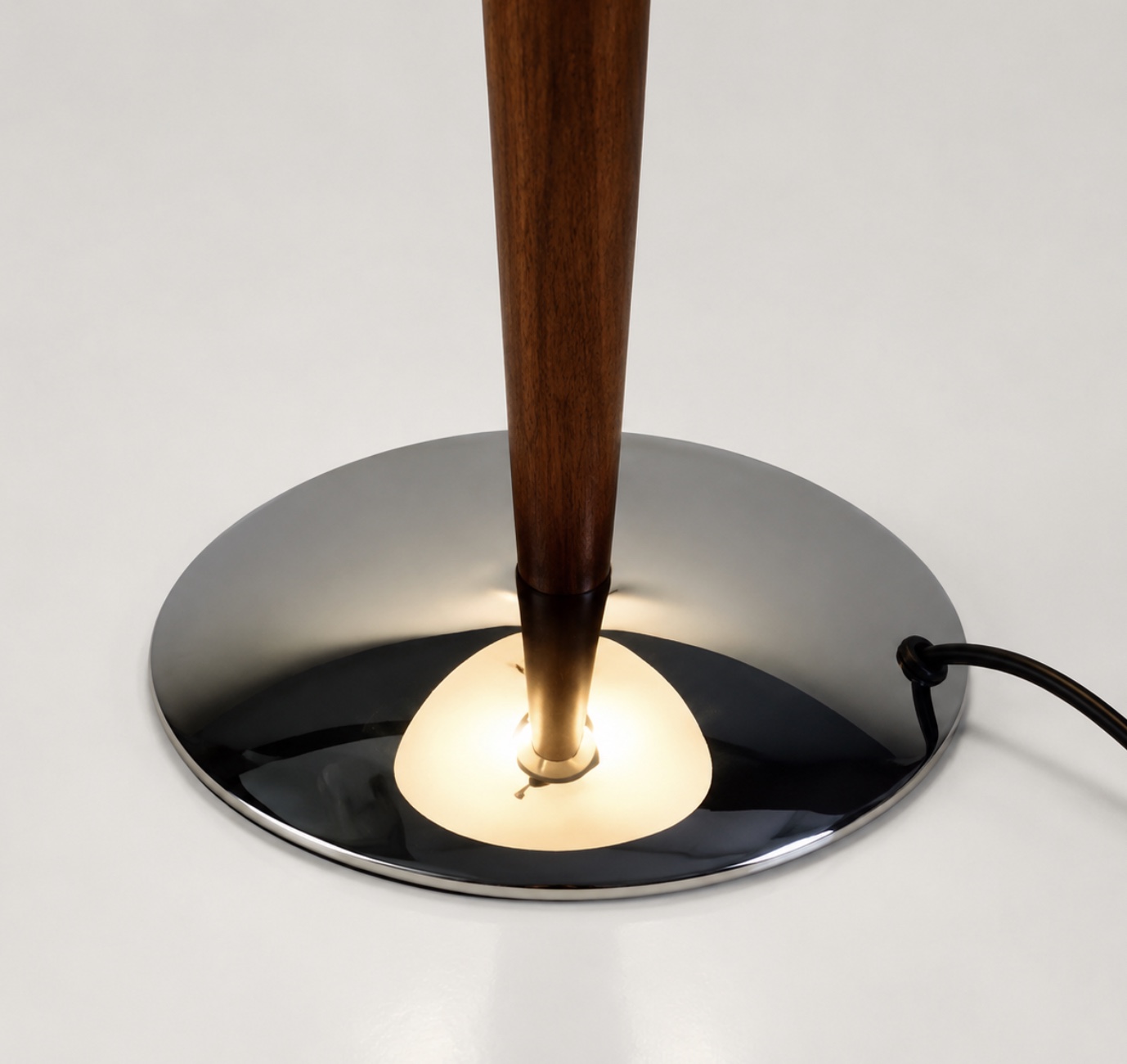 Ember Table Lamp